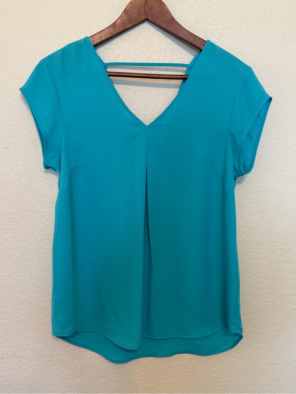 DR2 by Daniel Rainn Nordstrom Aqua Blue V-Neck Short Sleeve Blouse Size Small